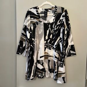 Premise womens XL top.